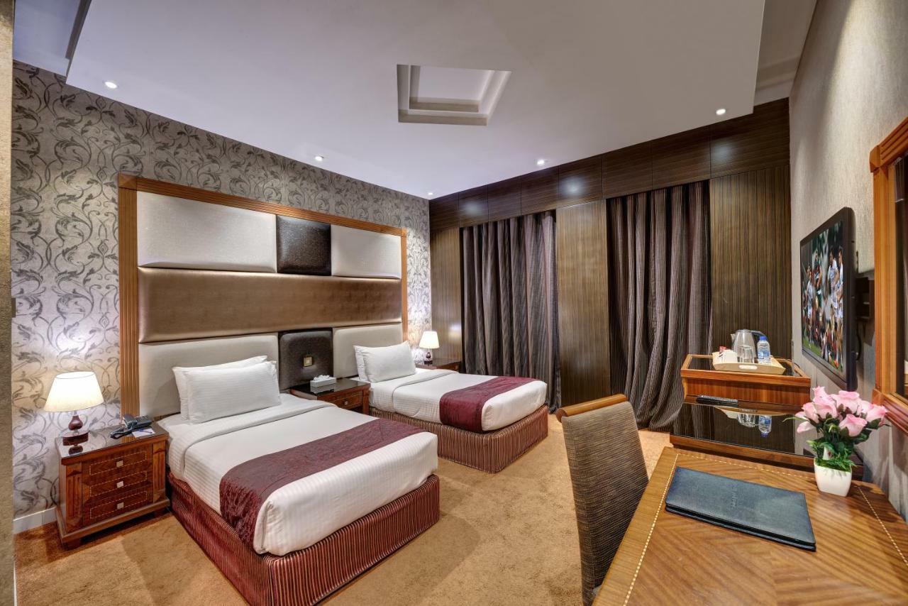 דובאי Delmon Palace Hotel מראה חיצוני תמונה