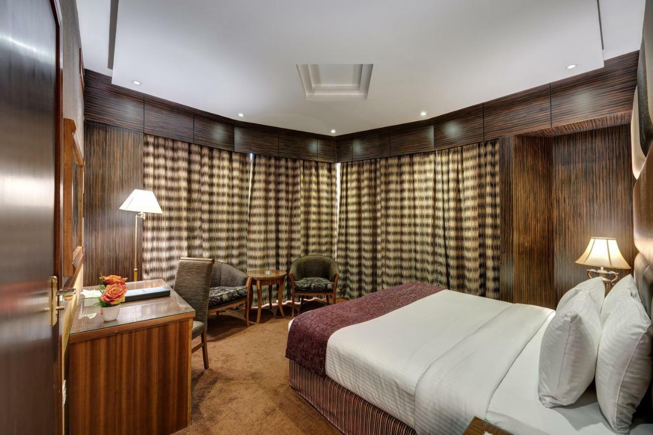 דובאי Delmon Palace Hotel מראה חיצוני תמונה